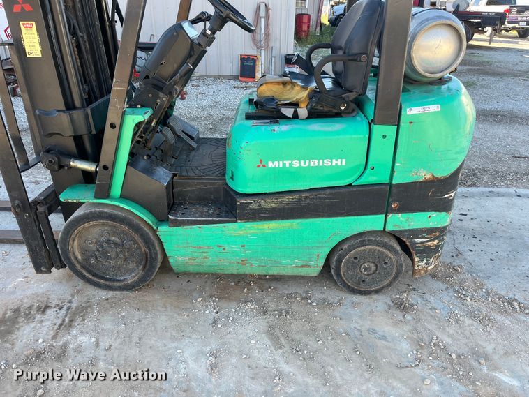 image for item EN5715 2001 Mitsubishi FGC25K forklift