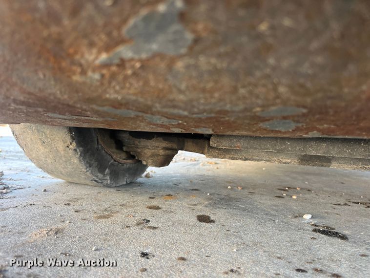 image for item EN5715 2001 Mitsubishi FGC25K forklift