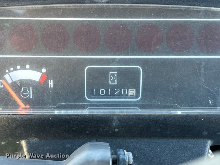 image for item EN5715 2001 Mitsubishi FGC25K forklift