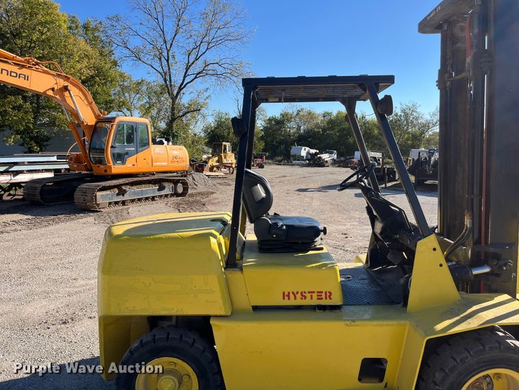 image for item EN5716 Hyster H90XLS forklift