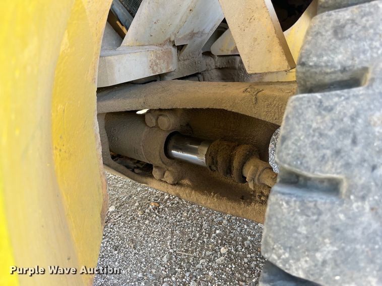 image for item EN5716 Hyster H90XLS forklift