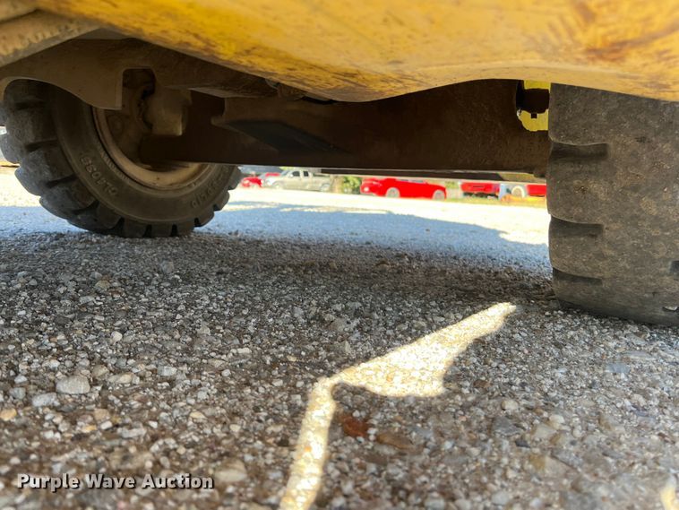 image for item EN5716 Hyster H90XLS forklift