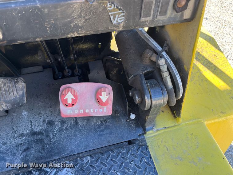 image for item EN5716 Hyster H90XLS forklift