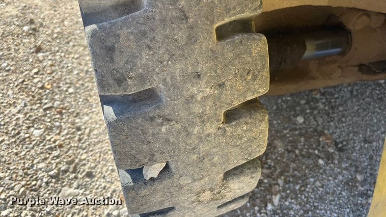 image for item EN5716 Hyster H90XLS forklift