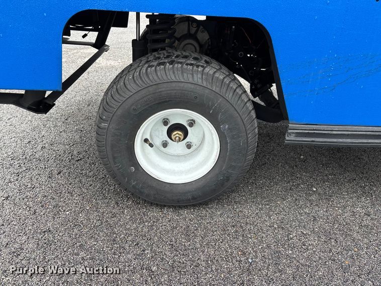 image for item EN5730 Columbia golf cart
