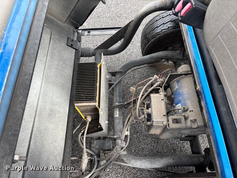 image for item EN5731 Columbia golf cart