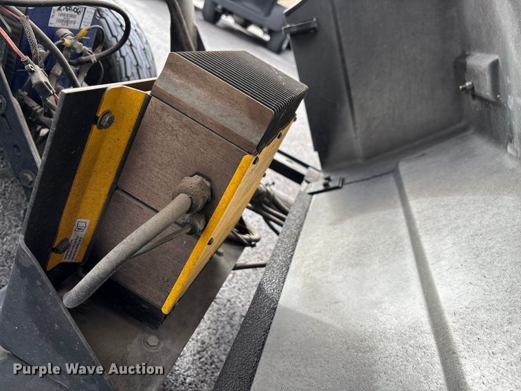 image for item EN5731 Columbia golf cart