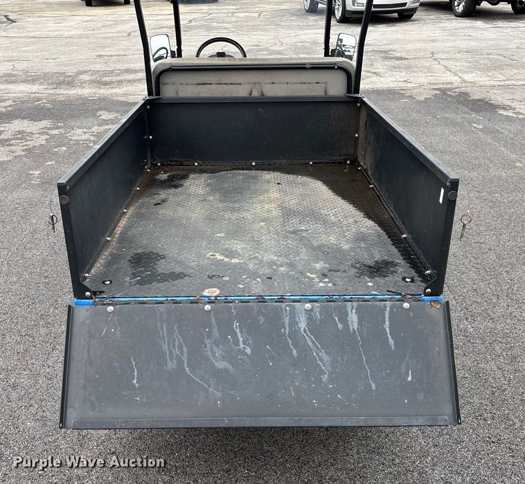 image for item EN5732 Columbia golf cart