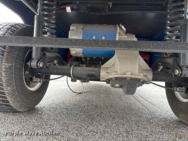 image for item EN5732 Columbia golf cart