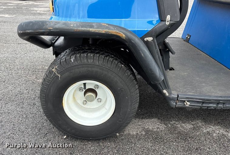 image for item EN5732 Columbia golf cart