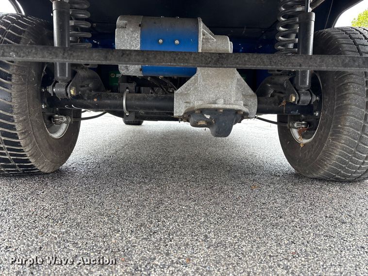 image for item EN5733 Columbia golf cart