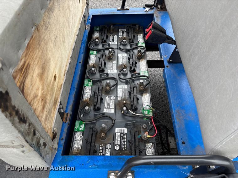 image for item EN5733 Columbia golf cart