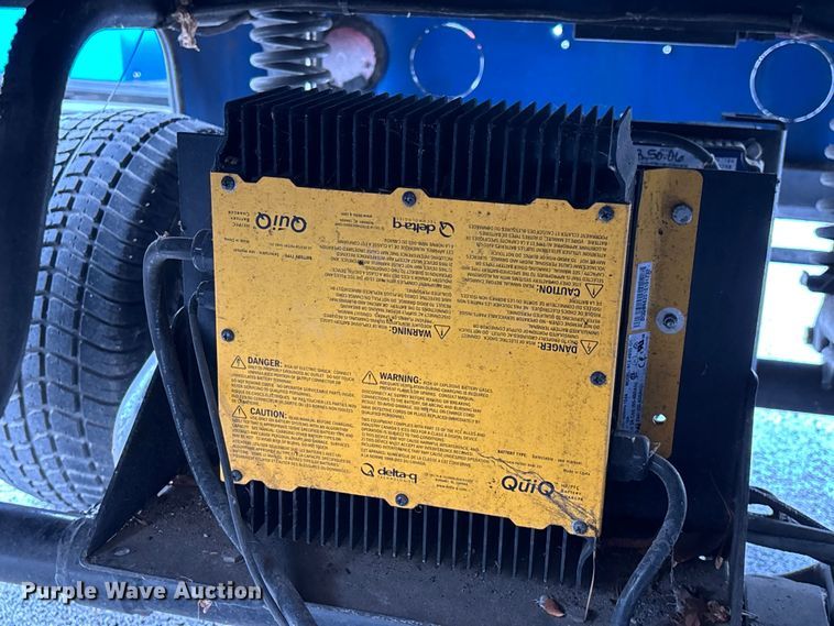 image for item EN5733 Columbia golf cart