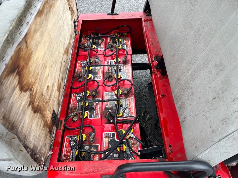 image for item EN5735 Columbia golf cart