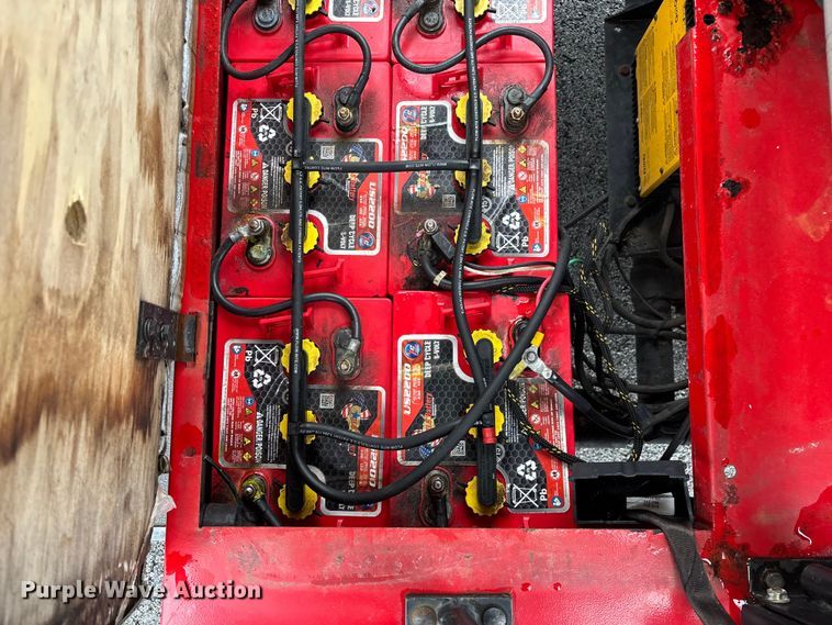 image for item EN5735 Columbia golf cart