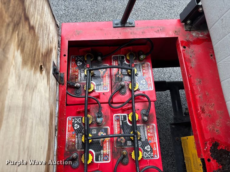 image for item EN5735 Columbia golf cart