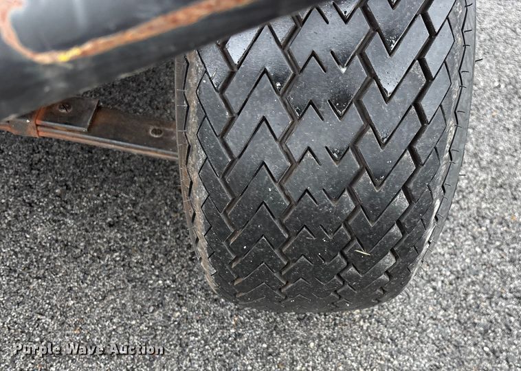 image for item EN5735 Columbia golf cart