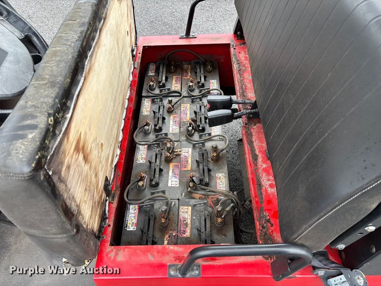 image for item EN5736 Columbia golf cart