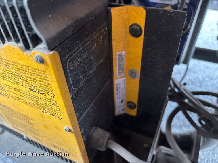 image for item EN5736 Columbia golf cart