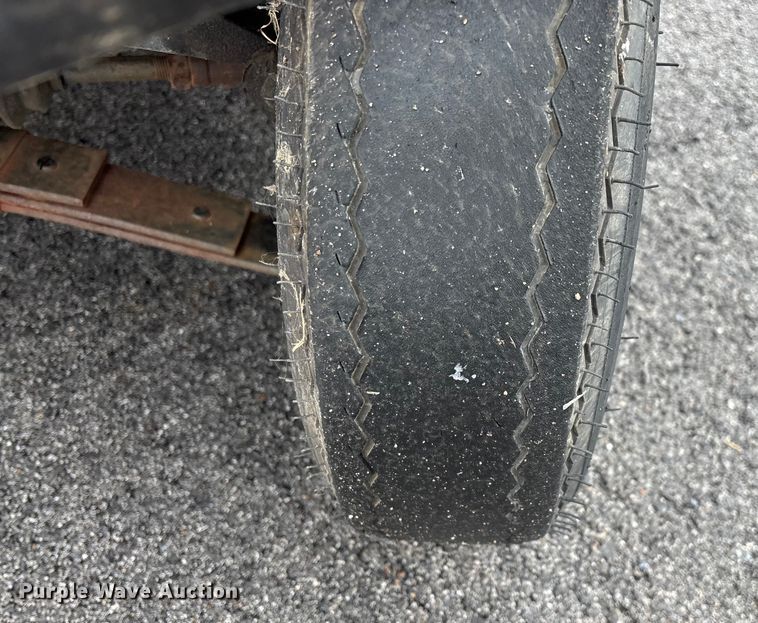 image for item EN5736 Columbia golf cart