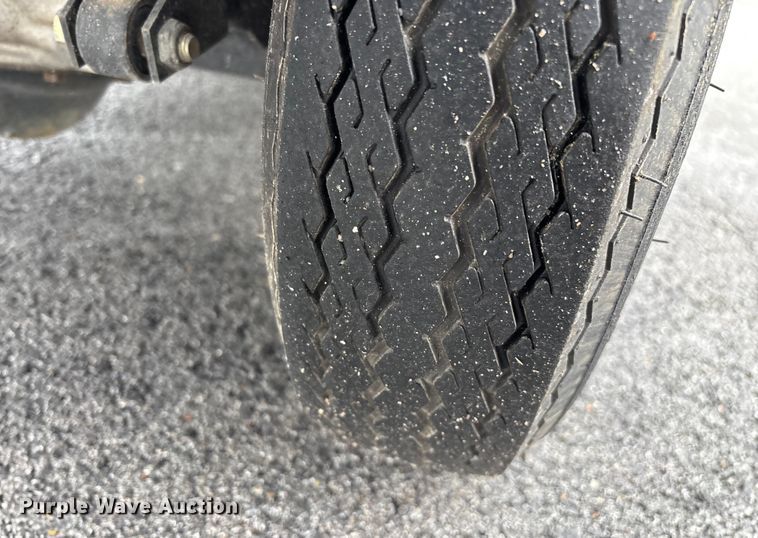 image for item EN5736 Columbia golf cart