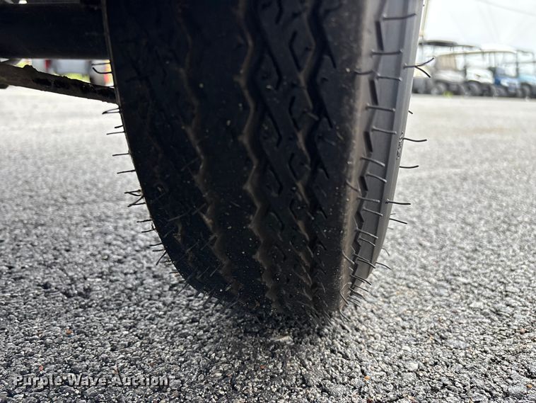 image for item EN5736 Columbia golf cart