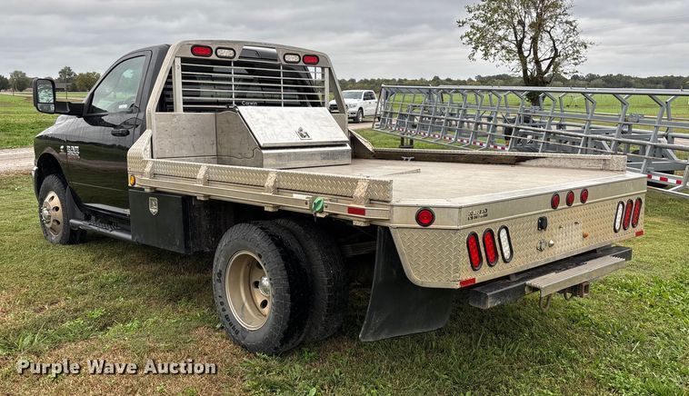 image for item EN5747 2014 RAM 3500 flatbed pickup truck