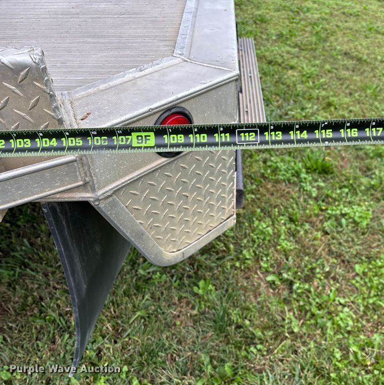 image for item EN5747 2014 RAM 3500 flatbed pickup truck