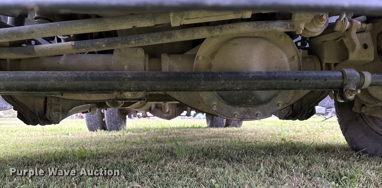 image for item EN5747 2014 RAM 3500 flatbed pickup truck