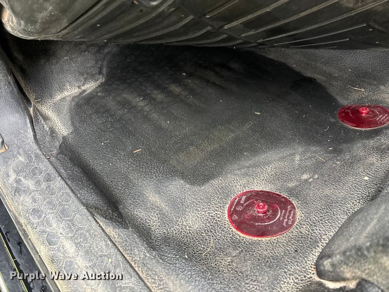 image for item EN5747 2014 RAM 3500 flatbed pickup truck