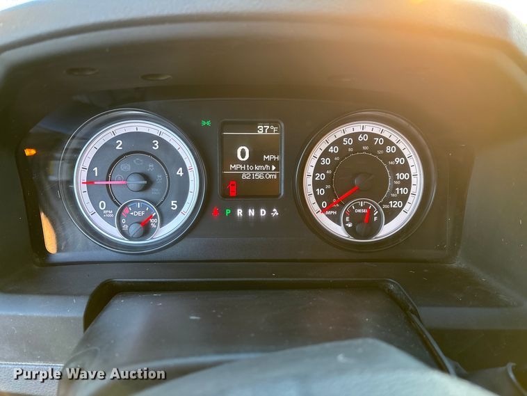 image for item EN5747 2014 RAM 3500 flatbed pickup truck