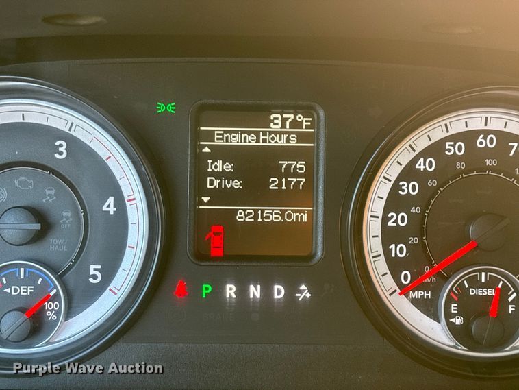 image for item EN5747 2014 RAM 3500 flatbed pickup truck