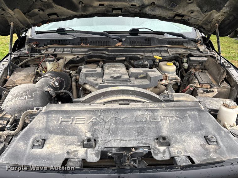 image for item EN5747 2014 RAM 3500 flatbed pickup truck