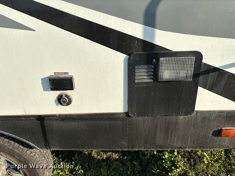 image for item EN5754 2018 Forest River Vibe camper