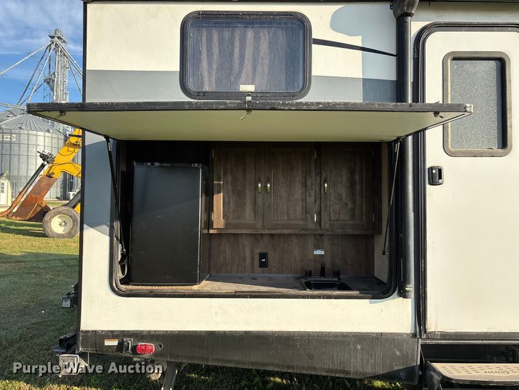 image for item EN5754 2018 Forest River Vibe camper