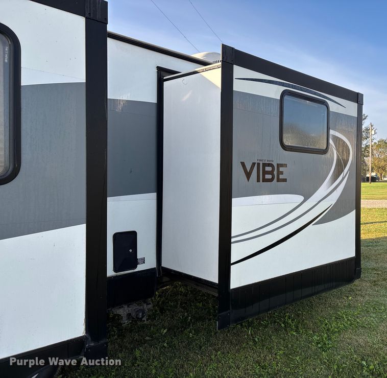 image for item EN5754 2018 Forest River Vibe camper
