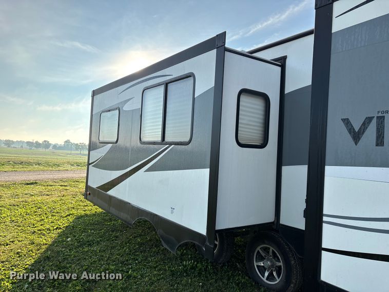 image for item EN5754 2018 Forest River Vibe camper