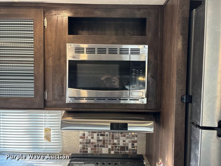 image for item EN5754 2018 Forest River Vibe camper