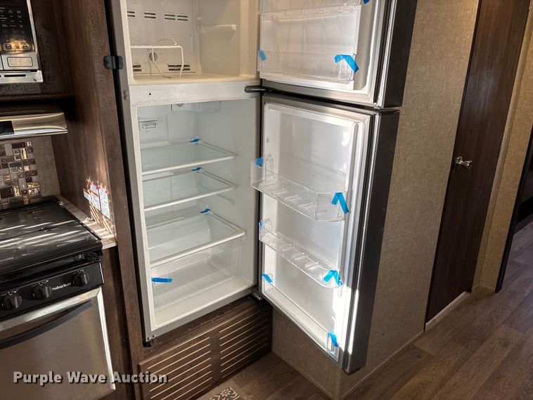 image for item EN5754 2018 Forest River Vibe camper