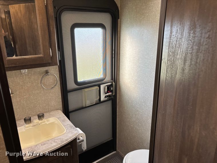 image for item EN5754 2018 Forest River Vibe camper