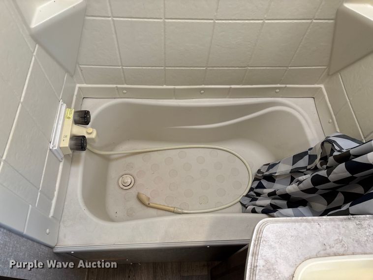 image for item EN5754 2018 Forest River Vibe camper