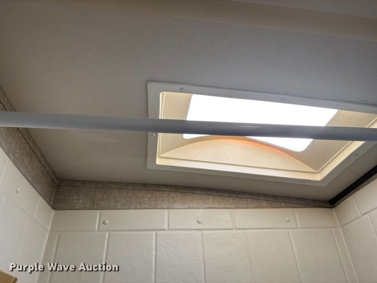 image for item EN5754 2018 Forest River Vibe camper