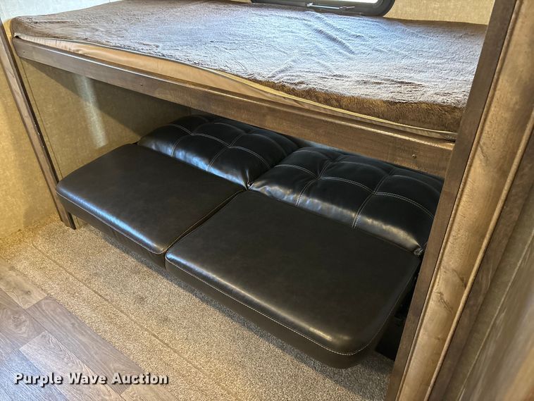 image for item EN5754 2018 Forest River Vibe camper