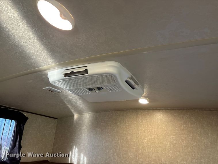 image for item EN5754 2018 Forest River Vibe camper