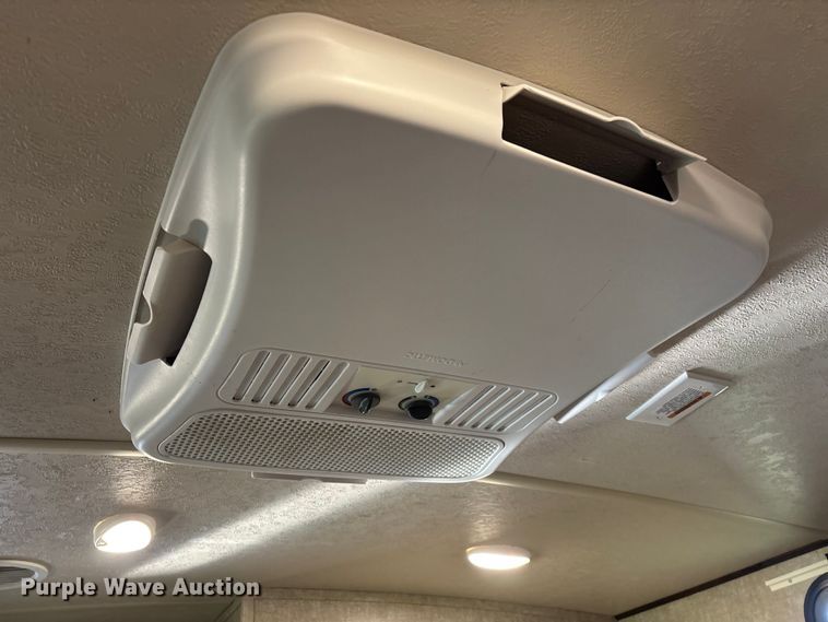 image for item EN5754 2018 Forest River Vibe camper