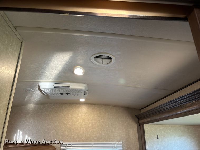 image for item EN5754 2018 Forest River Vibe camper