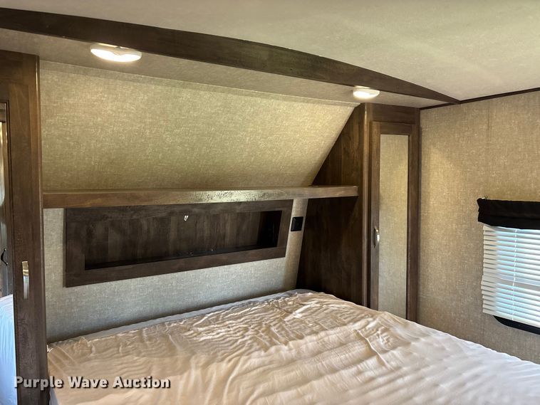 image for item EN5754 2018 Forest River Vibe camper