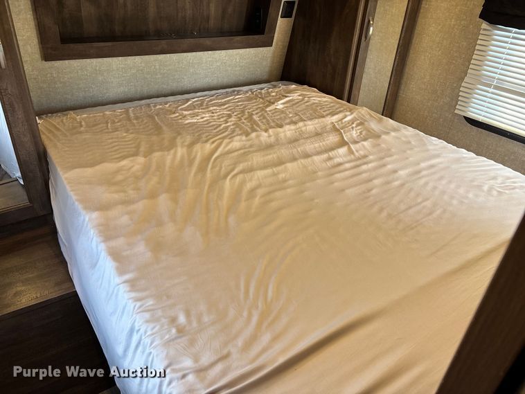 image for item EN5754 2018 Forest River Vibe camper