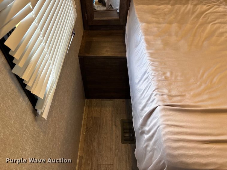 image for item EN5754 2018 Forest River Vibe camper