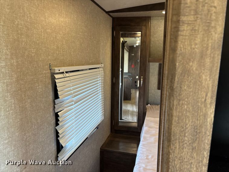 image for item EN5754 2018 Forest River Vibe camper